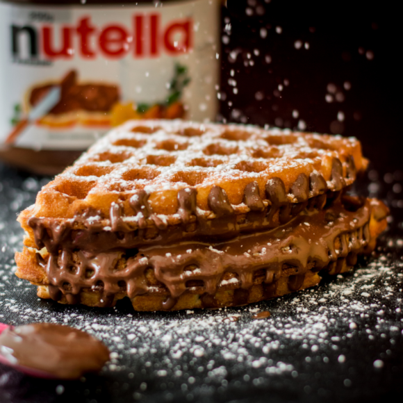 "Nutella Waffles – Crispy Waffles Topped with Creamy Nutella"